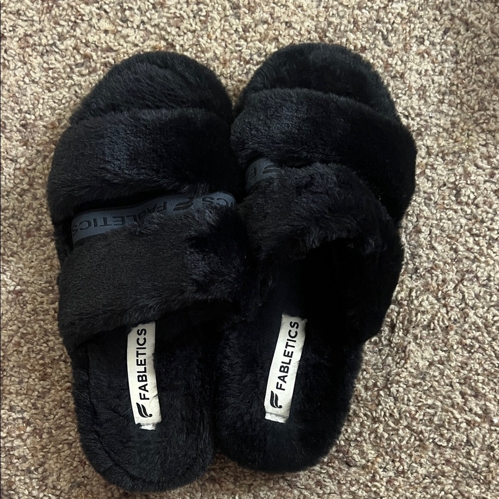 Fabletics Women's Plush Black Slippers